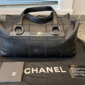 CHANEL Chocolate Bar Shoulder Bag Caviar Leather Black